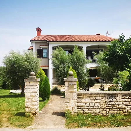 Garden Maria Apartment Vrsar