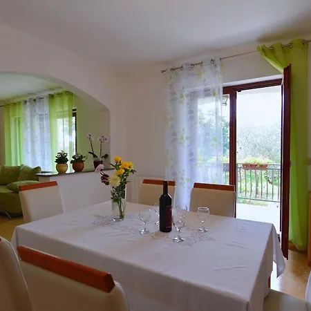 Garden Maria Apartment